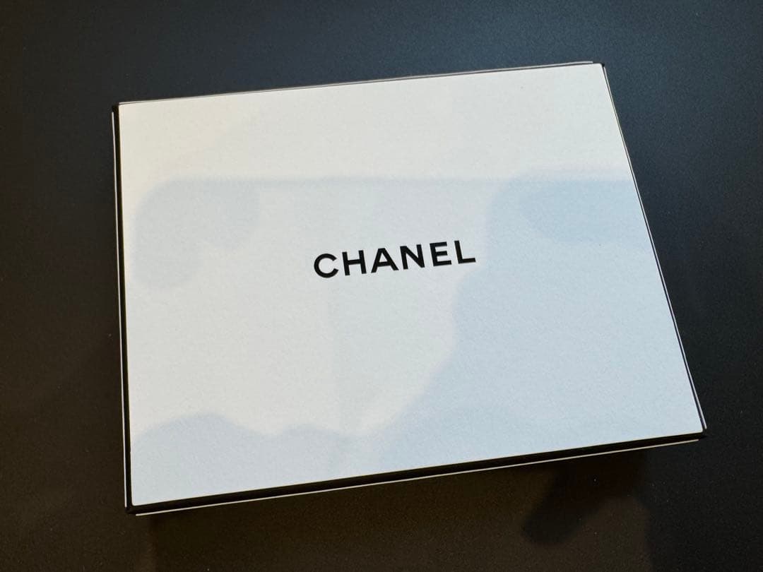 【新品】CHANEL シャネル アイコン トランプ 2冊セット 非売品