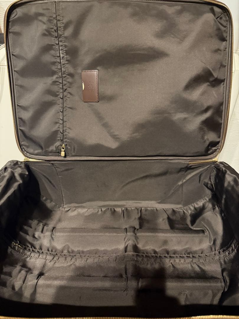 ルイヴィトン ベガス　ダミエ　キャリーケース