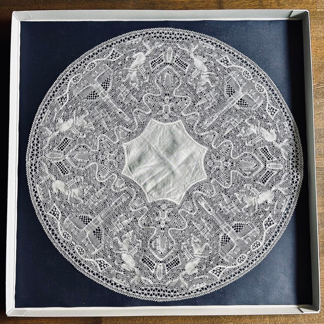 アンティークドイリー　ボビンレース　ラウンドハンドメイド　直径56cm