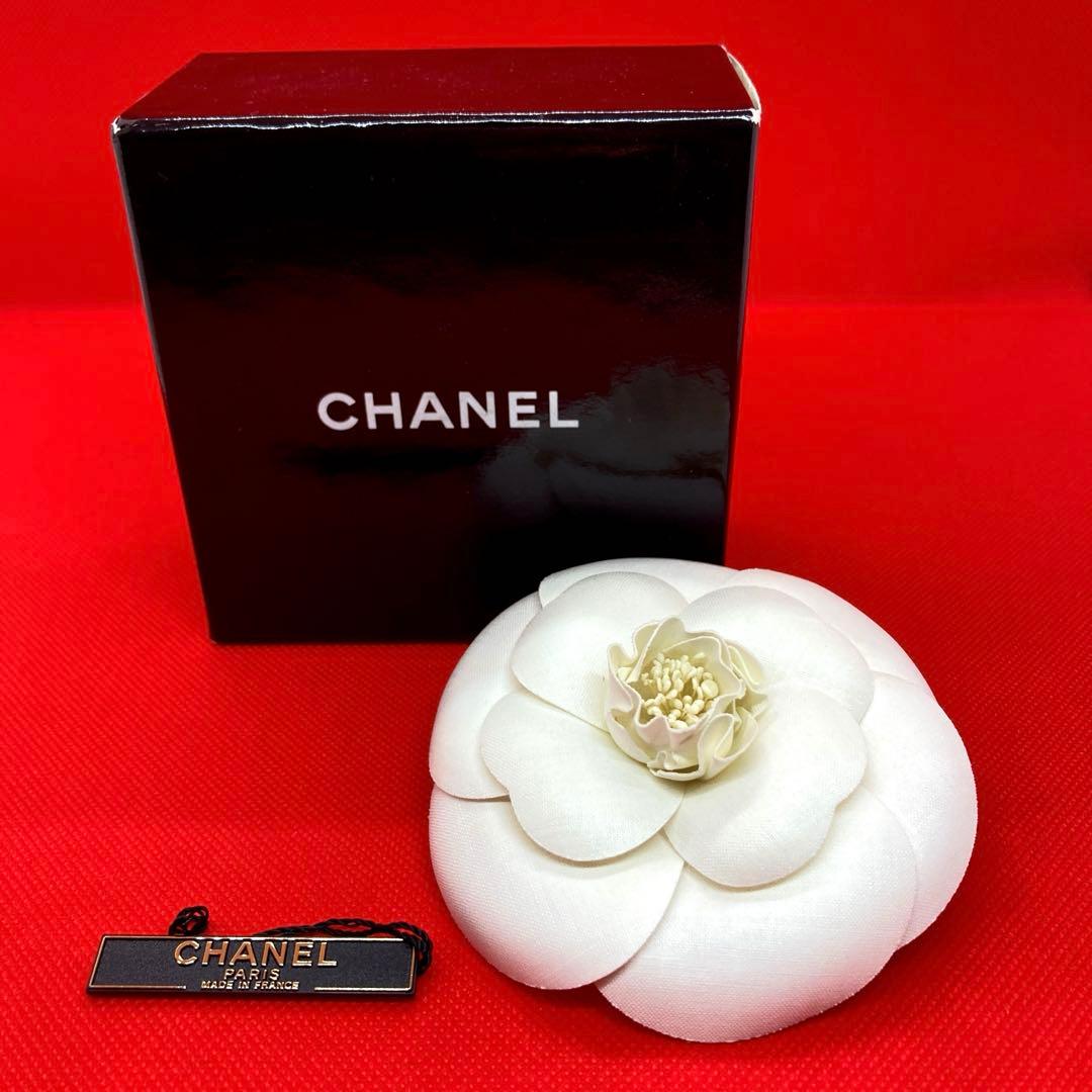 【美品】CHANEL シャネル カメリア コサージュ ホワイト　ヴィンテージ