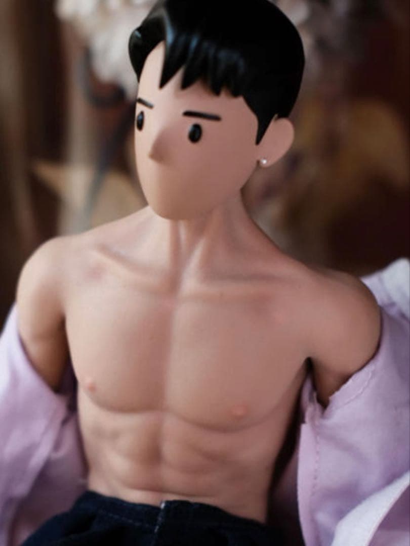 【海外製・入手困難】LGBT可動ボディ シリコンフィギュアドール　34cm前後