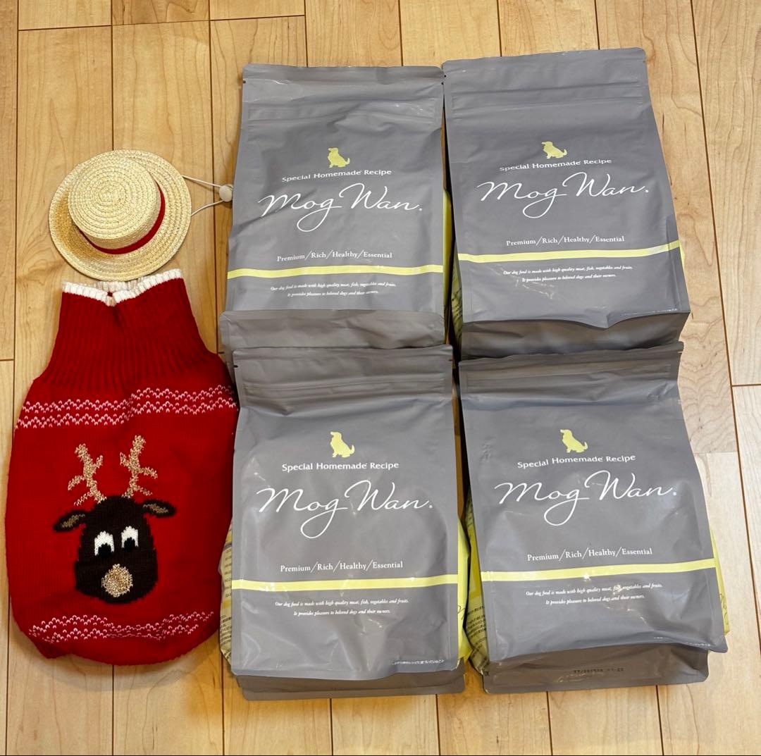 モグワン ドッグフード 1.8㎏×４袋　チキン&サーモン　おまけ付き