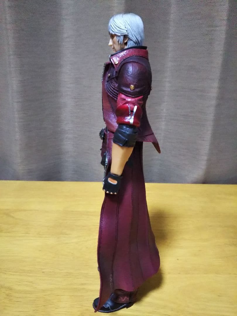 プレイアーツ改 デビルメイクライ4 ダンテ