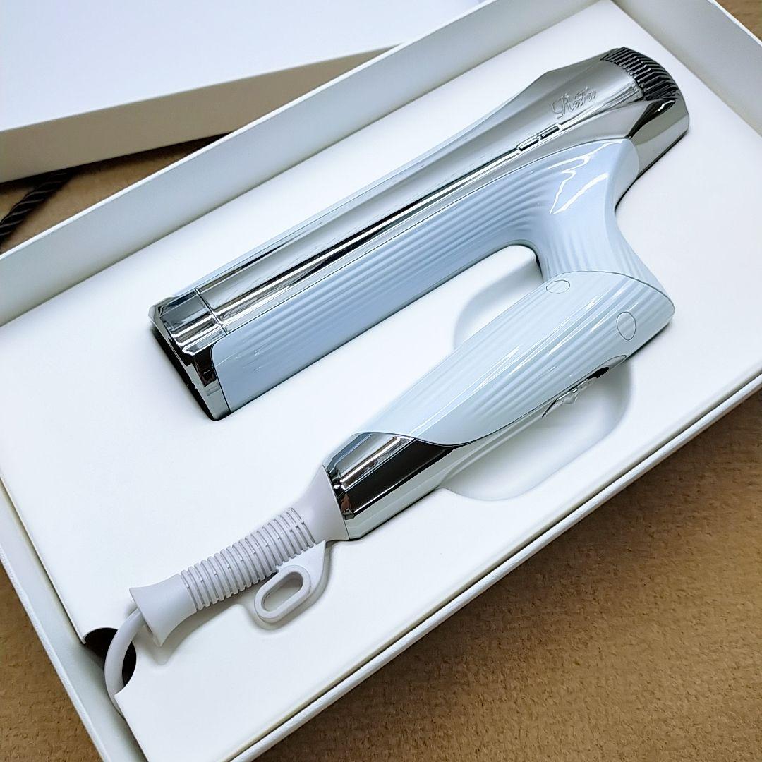 ほぼ未使用❤付属品完備 Refa リファドライヤー スマート ダブル W