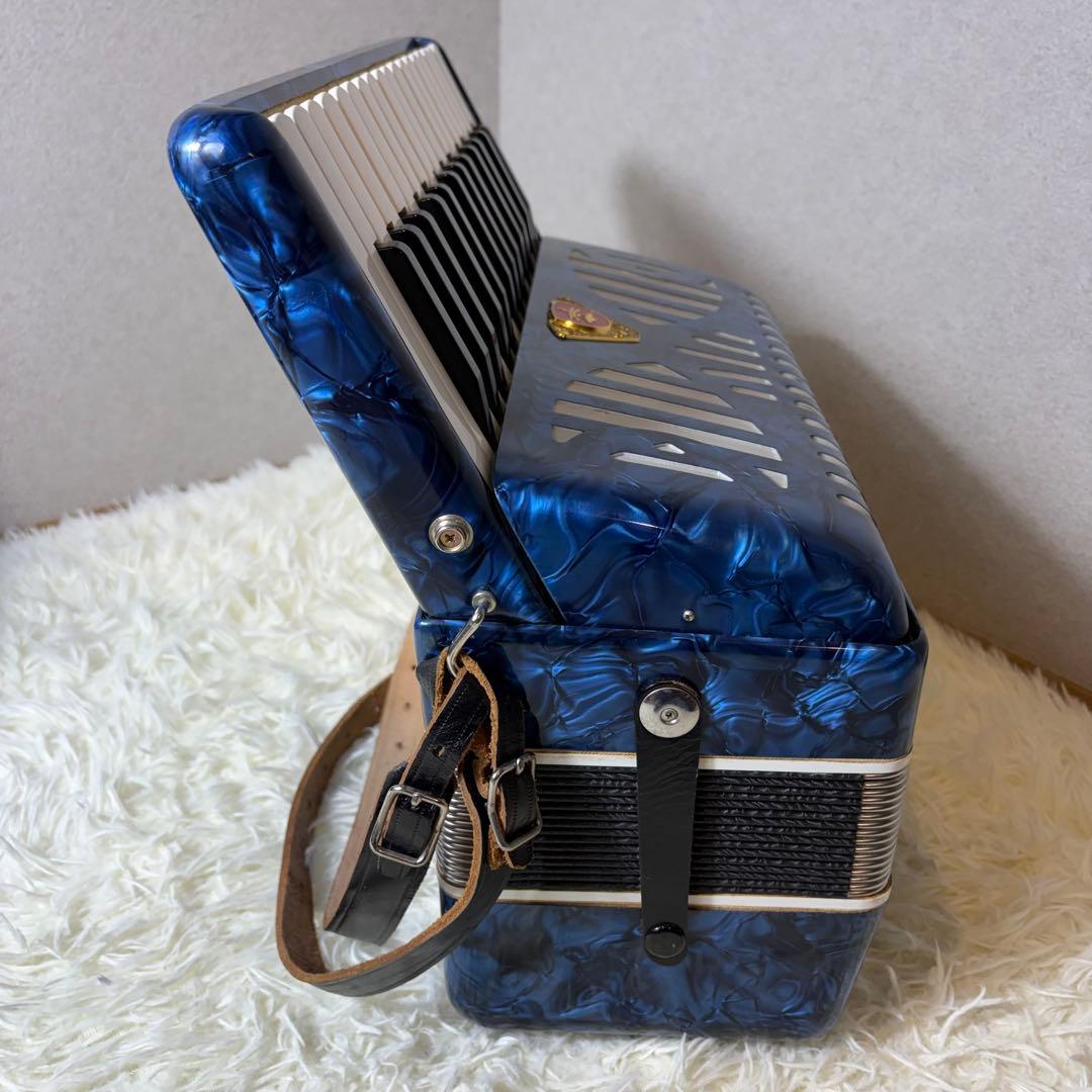 【美品】TOMBO アコーディオン No.211 30鍵盤 ハードケース付