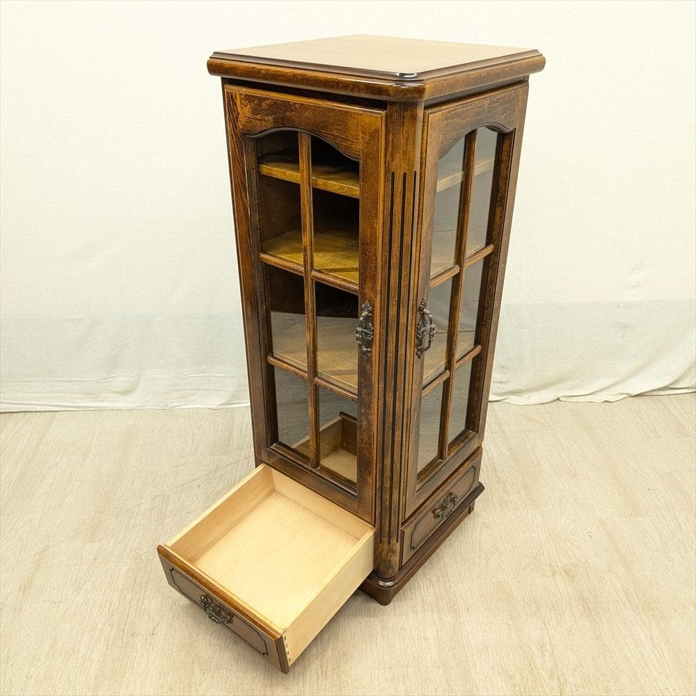 カリモク　コロニアル　天然木　コーナーキャビネット　飾り棚　本棚　食器棚　収納棚