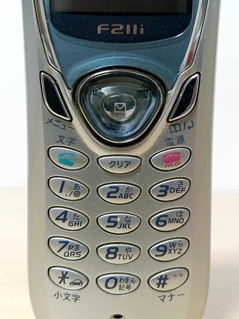 NTTドコモ デジタルムーバ F211iHYPER 2001年製 ガラケー