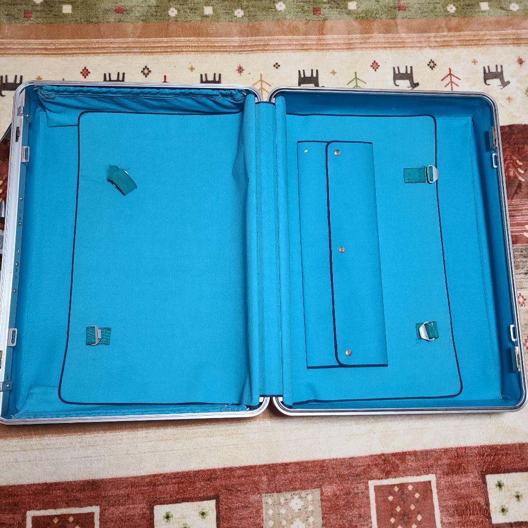 ゼロハリバートン ZERO HALLIBURTON キャリー アタッシ リモワ