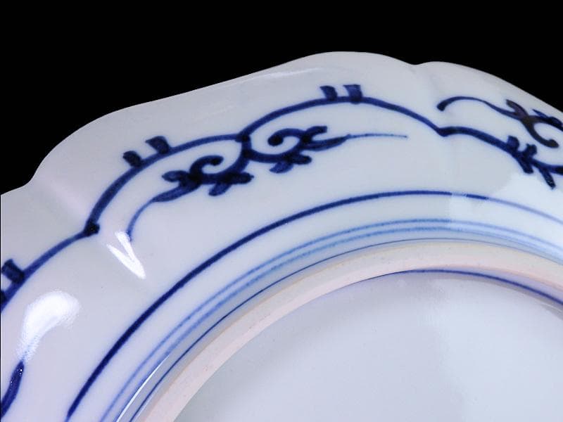 大聖寺伊万里　金襴手　百花繚乱　花籠に蝶の図　８寸半皿　E397AS-COa