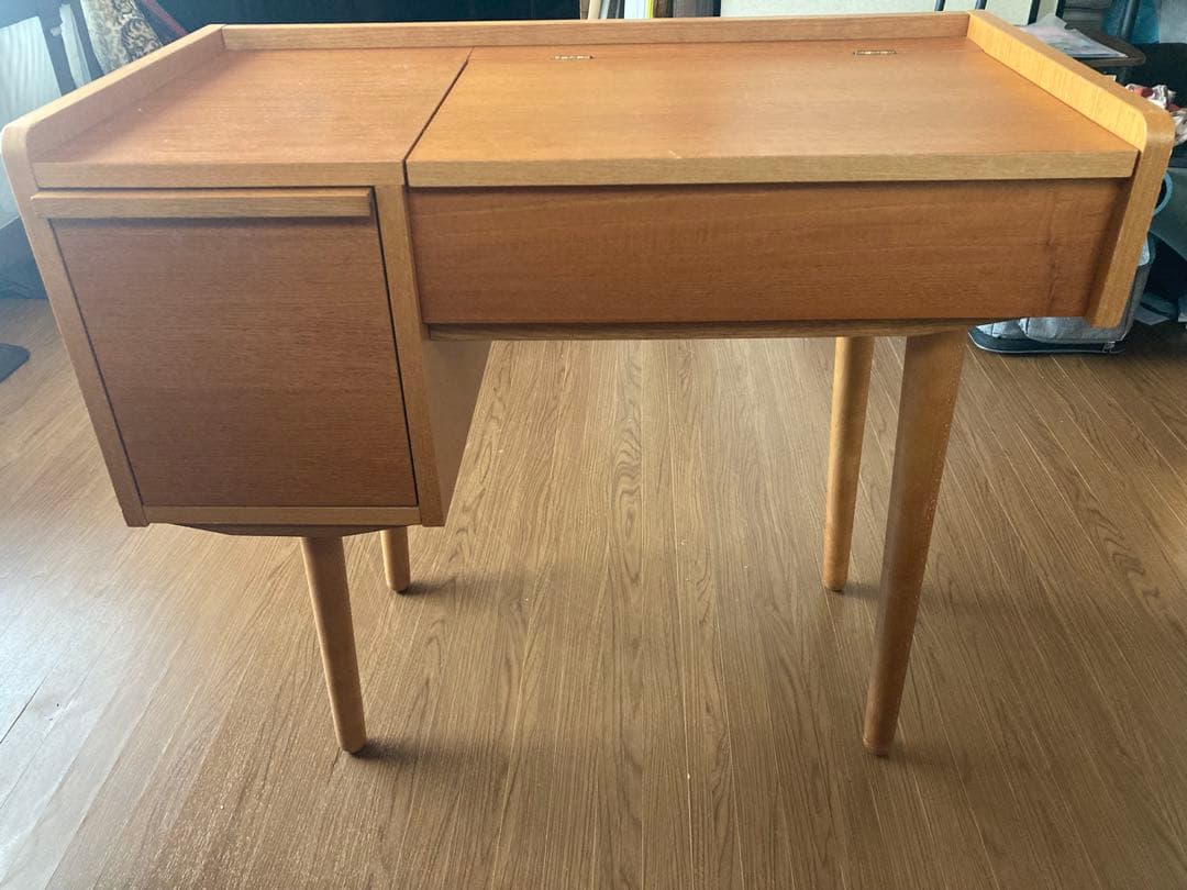 unico アルベロ　ドレッサー　ウニコ