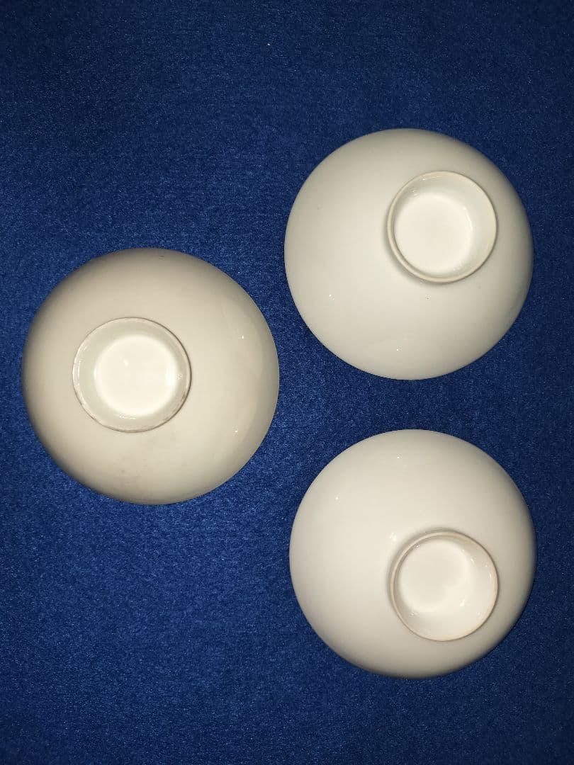 慶應◆皇室所縁の美術品 白磁金襴手 天皇家御菊紋に鳳凰文盃三客 酒器 御下賜品