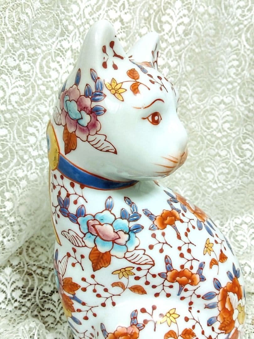 古伊万里 見返り猫 金彩赤絵 五彩絵付　置き物