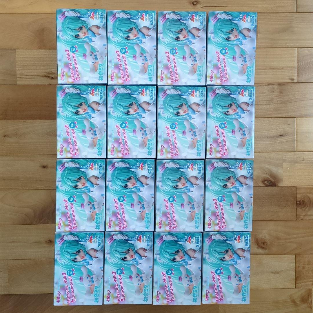 初音ミク　フィギュア　39個セット　猫耳Tシャツ・シナモロール　など