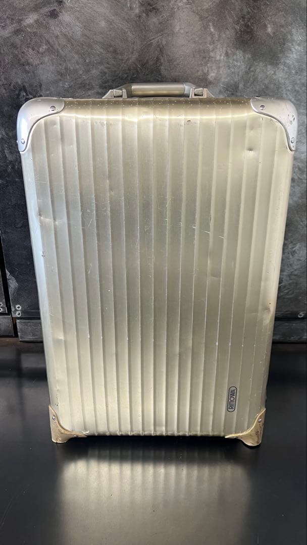 本日限定プライス廃盤品　リモワ トパーズ アルミ キャリー スーツケース