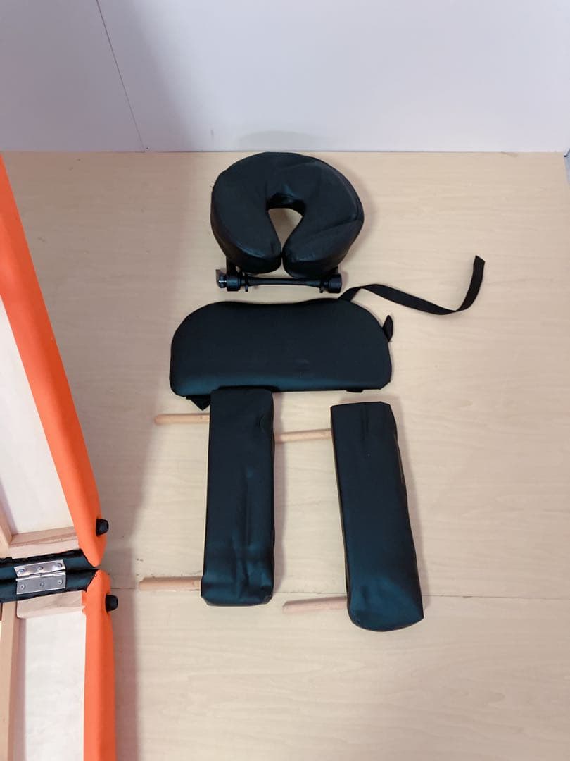 折りたたみ　エステベッド　マッサージベッド　持ち運びカバー付き　組み立て説明書