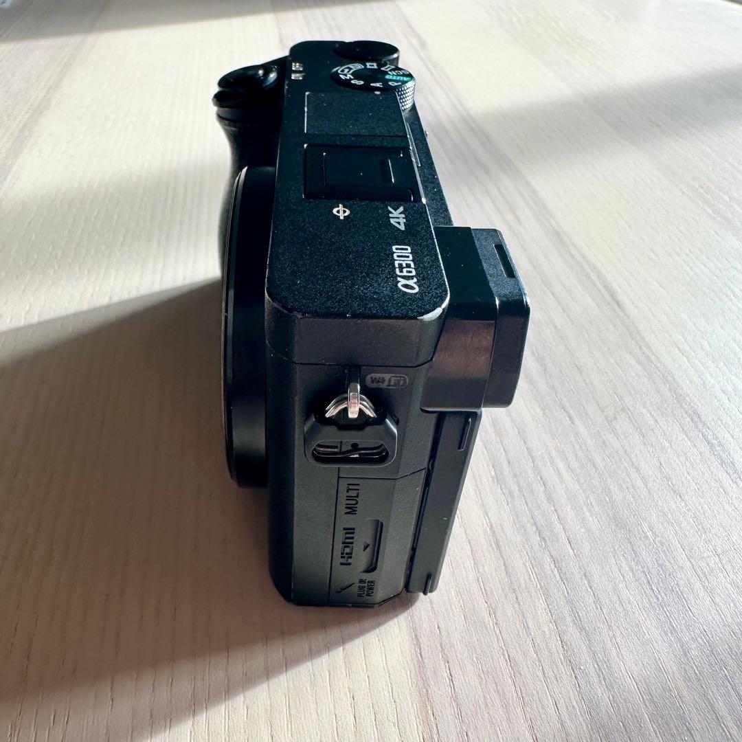 SONY α6300 4Kレンズ付き 【バッテリー・急速充電器・フィルター付】