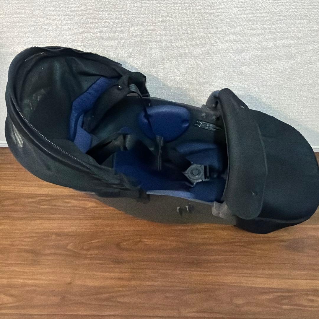 Panasonic ギュットクルーム フロントチャイルドシート