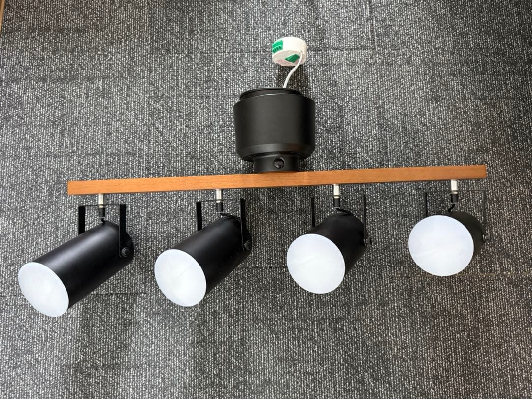 LOWYA スポットライト シーリングライト 4灯 LED リモコン付 ブラック