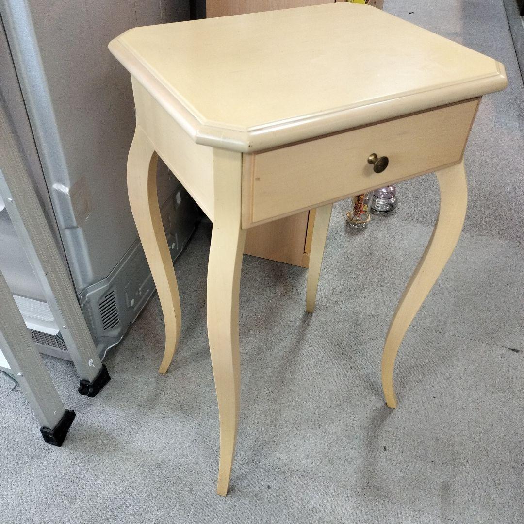 y 輸入家具　アンティーク飾り棚　猫足