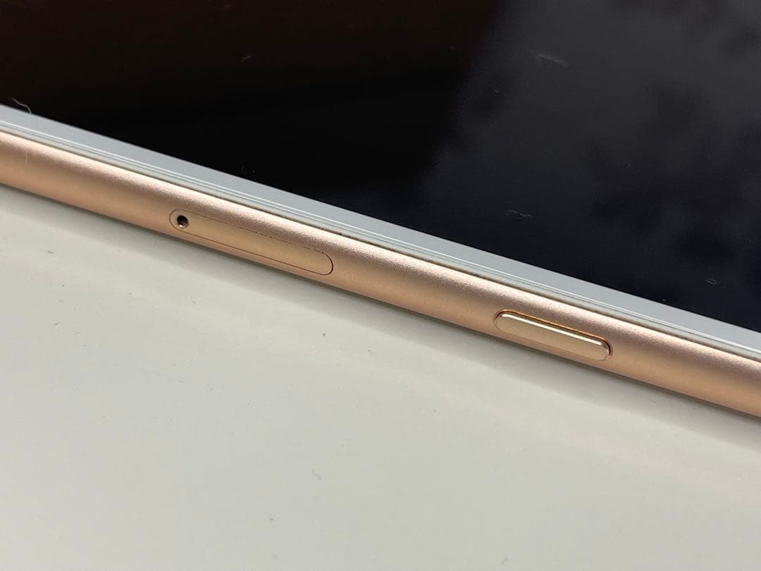 iPhone8 Plus 256GB 美品 画面きれい（ロースゴールド）