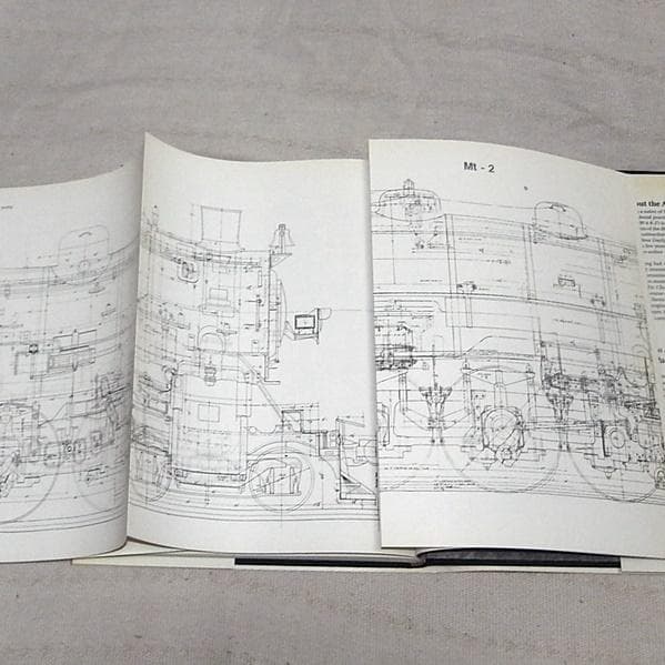 洋書　サザンパシフィック鉄道蒸気機関車写真集　The 4300 4-8-2's