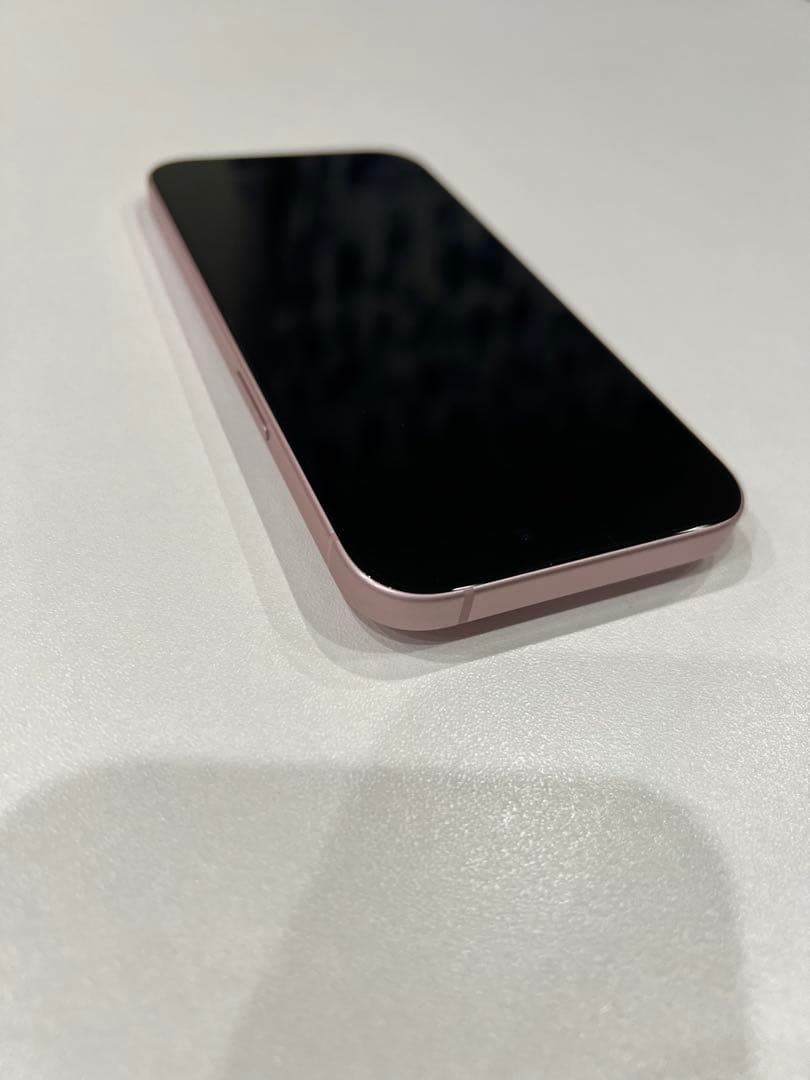 Apple iPhone 15 256GB SIMフリー バッテリー85%