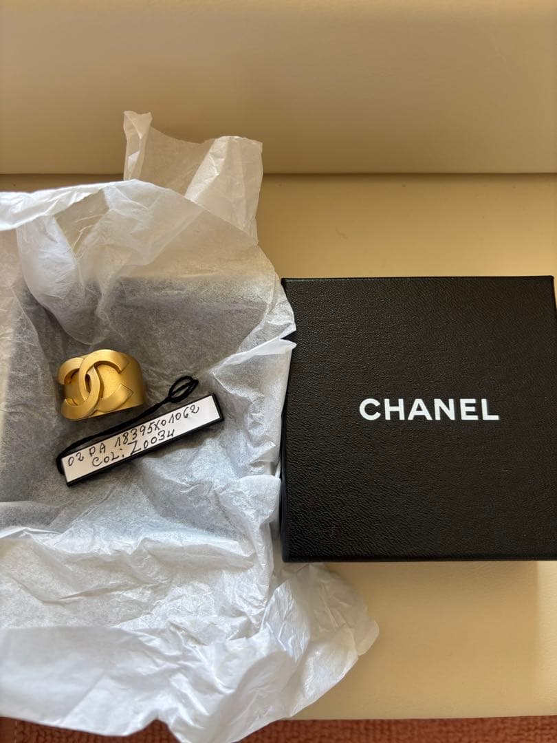 01C 新品未使用　CHANEL ゴールド　ヴィンテージ　レア