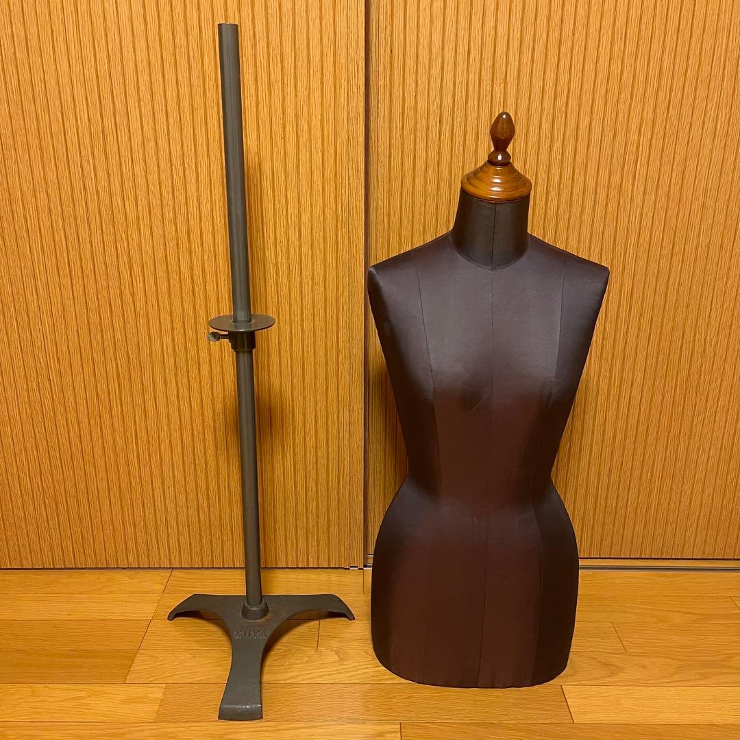 【希少・レア】東京キイヤ レディース ボディトルソー 台座付き マネキン