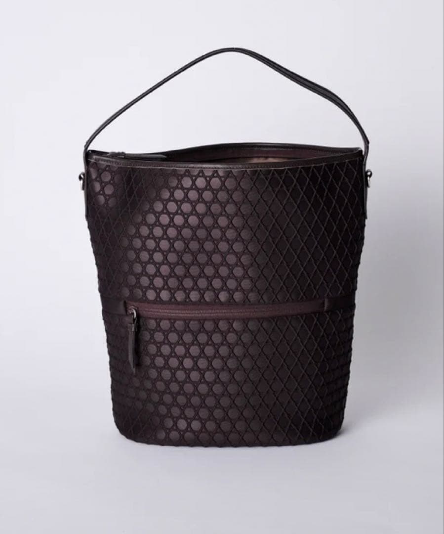 ラクーオ　ショルダーバッグ