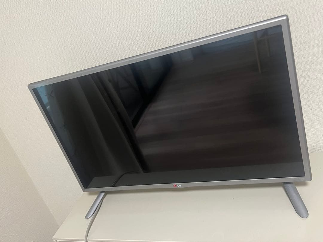 美品　10月中旬まで出品　LG 32LB57YM-JB 32インチスマートテレビ