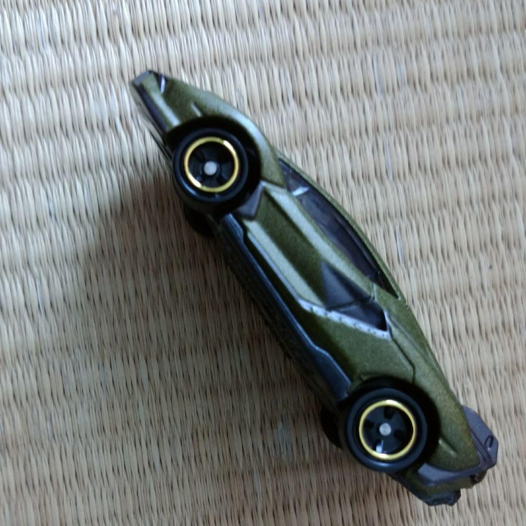 トミカミニカーよかったら使って下さい。