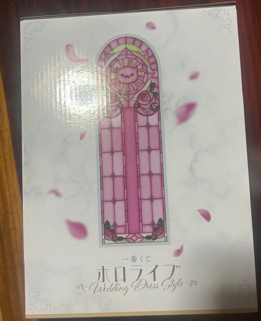 ホロライブ　一番くじ　常闇トワ　フィギュアとカード、ステッカー