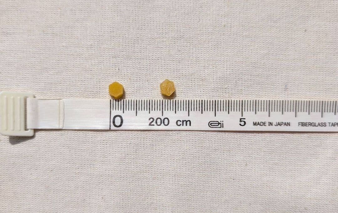 国産天然蜜蝋　ミツロウ　2KG 扱いやすいビーズ型