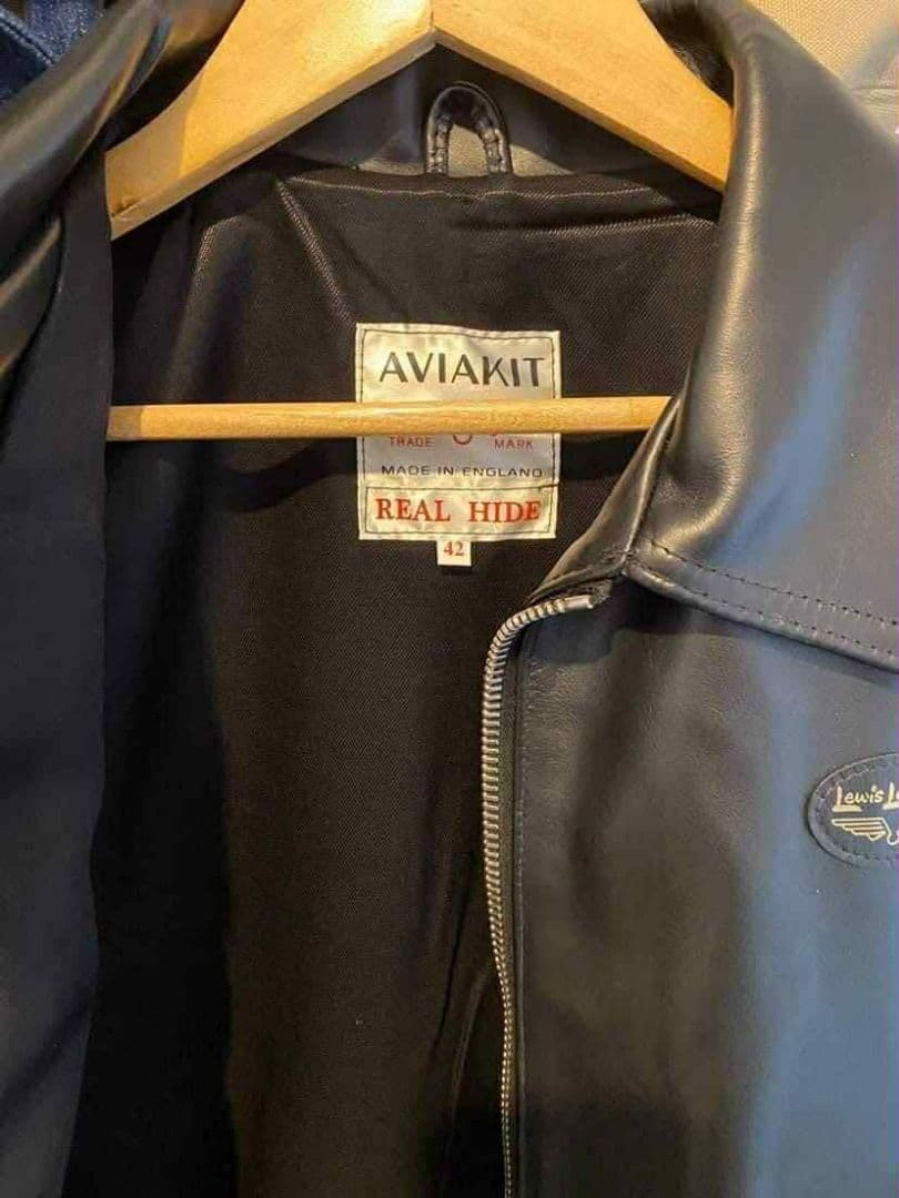 AVIakit ブラックレザージャケット 42
