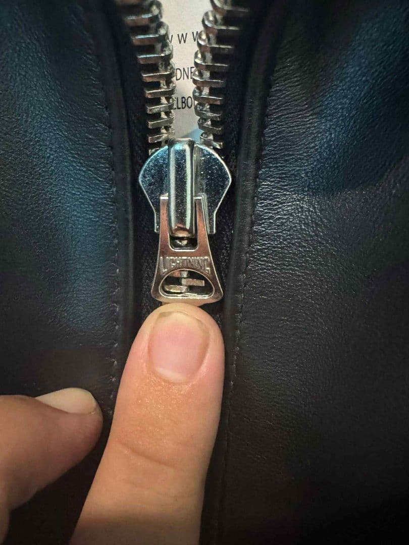 AVIakit ブラックレザージャケット 42