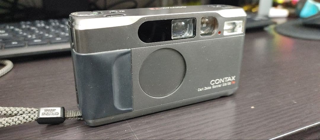 CONTAX T2 　チタンコンパクトフィルムカメラ