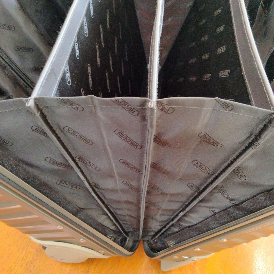 RIMOWA TOPAS TITANIUM　ビジネストロリー２輪