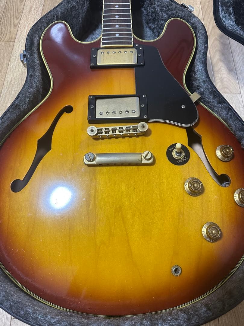 エレキギター サンバースト ハードケース付属　J & G Daniels