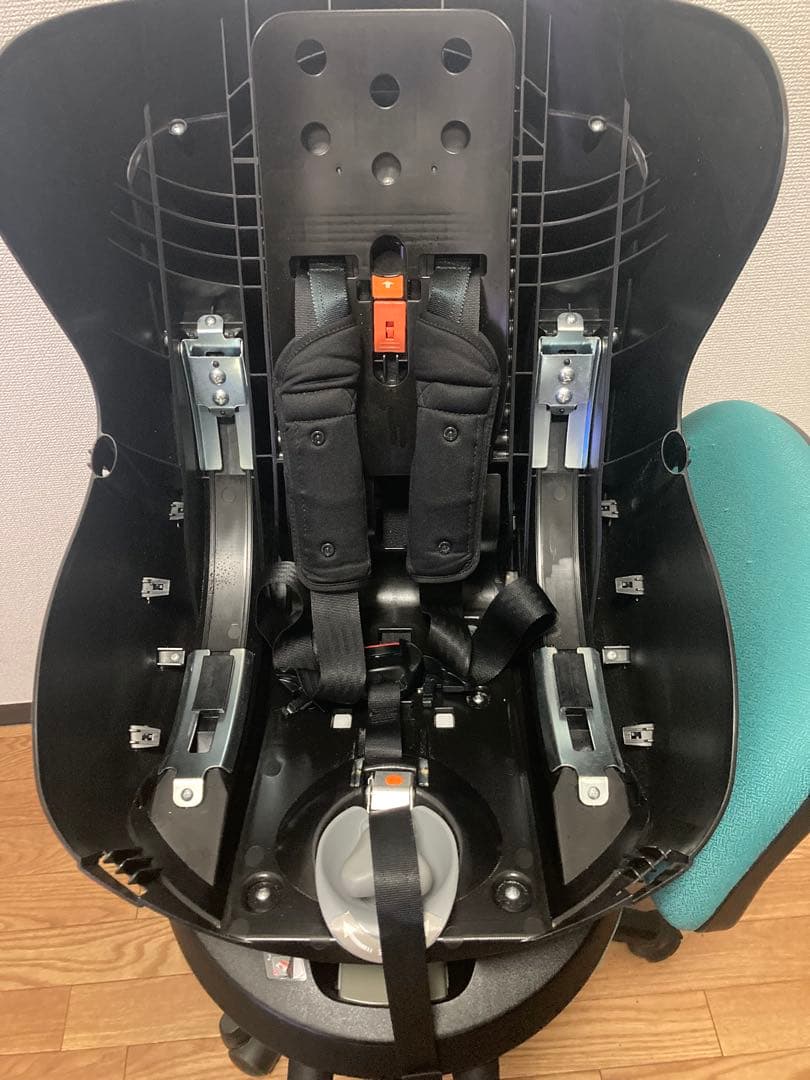 エールベベ⭐️isofixクルット3iグランス最高位チャイルドシートクリーニング済