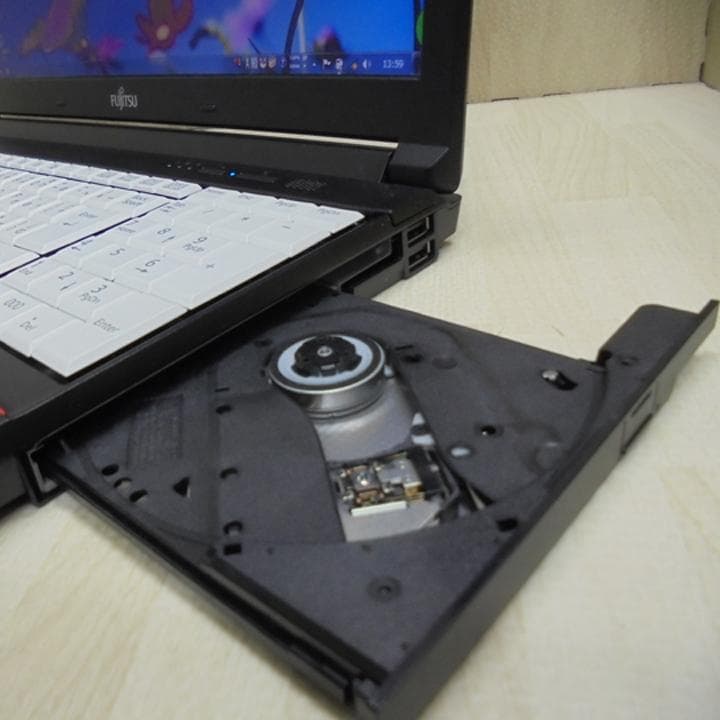 富士通　A574／MX　Windows7 64bit　Corei3／動作確認済B