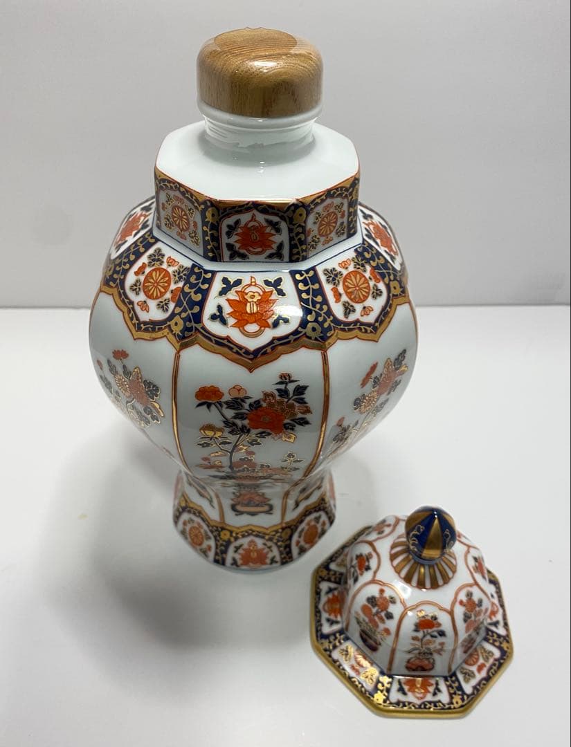 【 未開封 】 古伊万里文様 花籠ボトル ニッカウヰスキー スペシャルエイジ