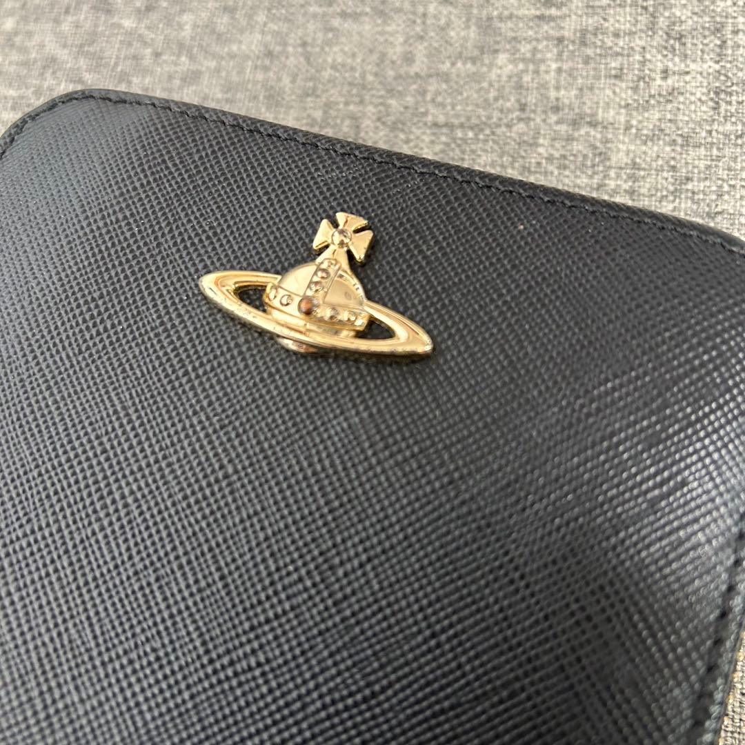 ブラック 二つ折り財布 ゴールドロゴ