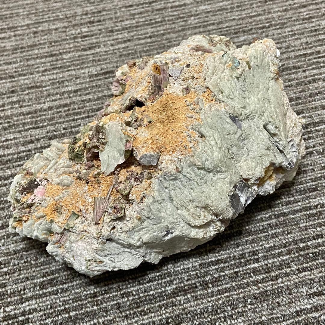 18cm ウォーターメロン　トルマリン　レピドライト　ブラジル　鉱物標本