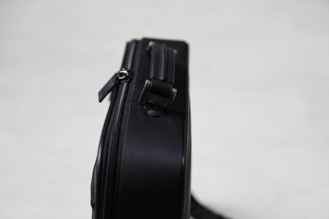 PRADA V147S ラップトップ・ショルダー