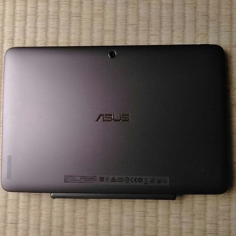 ASUS・ノートパソコン・TransBook T100HA-128s