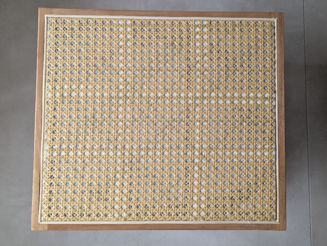 ピエールジャンヌレ　ラタンスツール