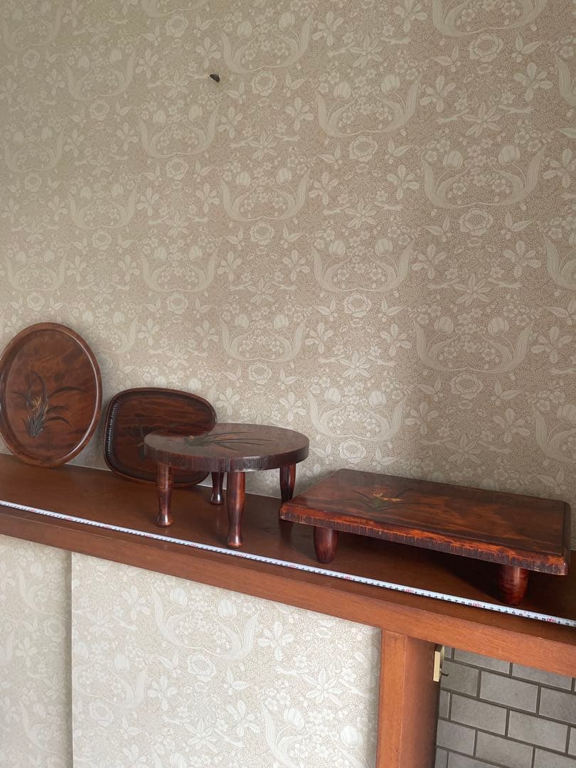 香川漆器 讃岐彫　花模様　飾り台　テーブル　机　卓上　台座　仙　漆　木工品　彫刻