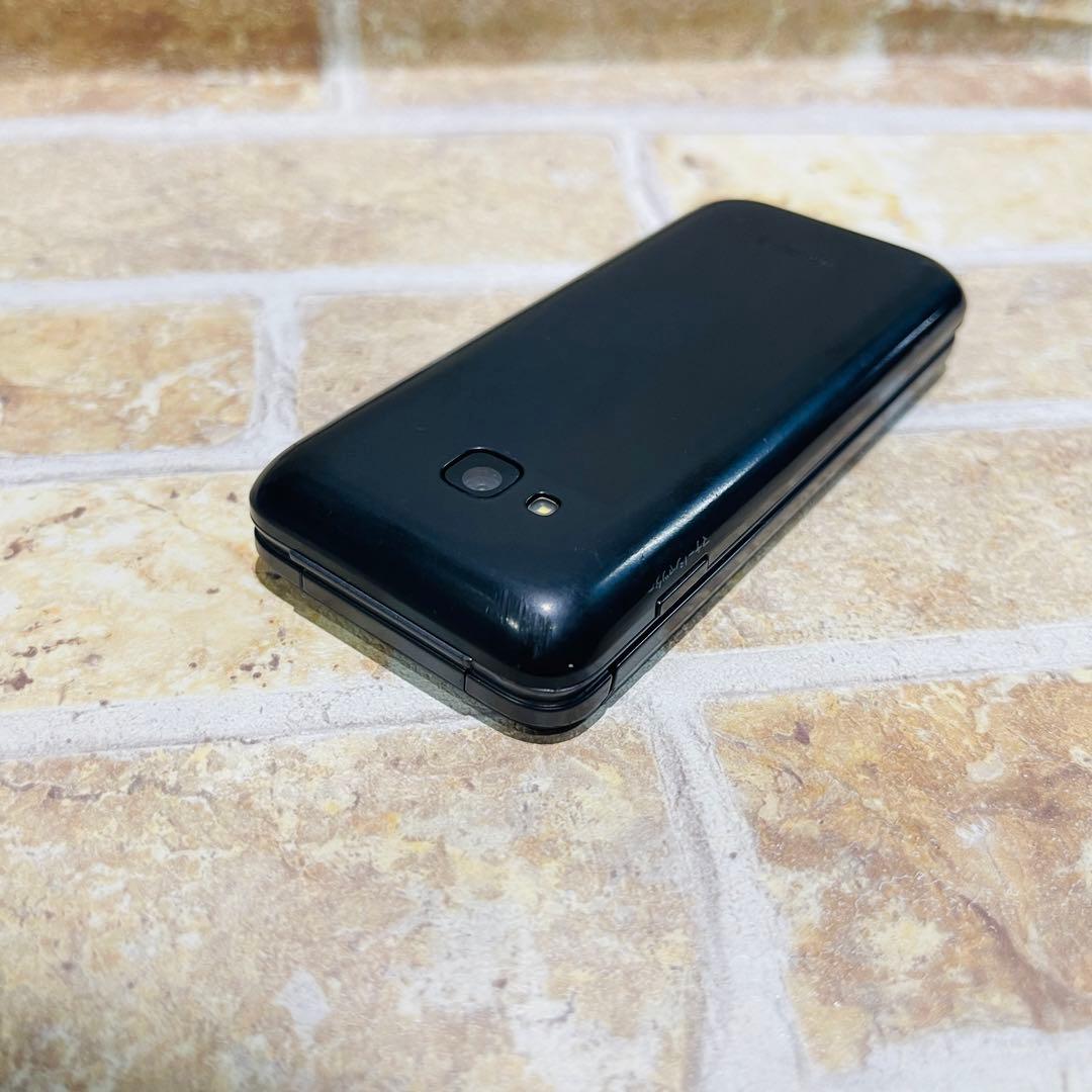 au SIM GRATINA KYF39 4GB ブラック 電池良好