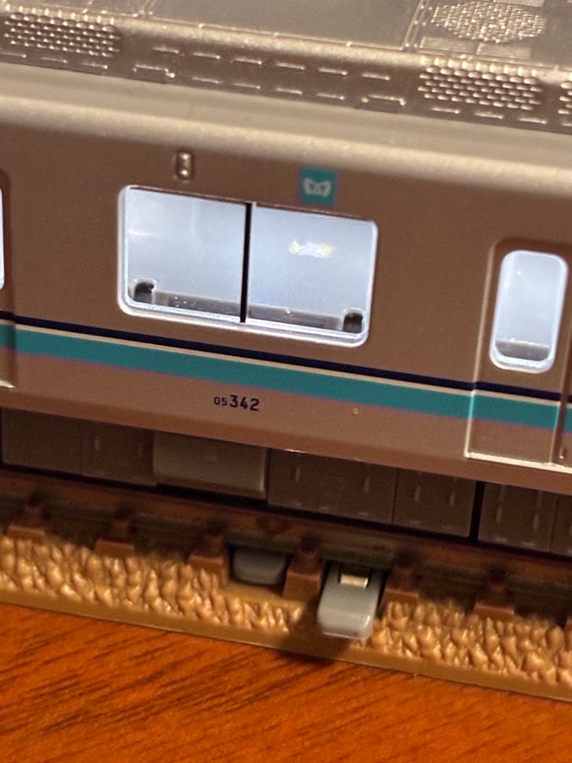 m*u様 東京メトロ東西線05系10両　グリーンマックス　ライト点灯動力動作確認