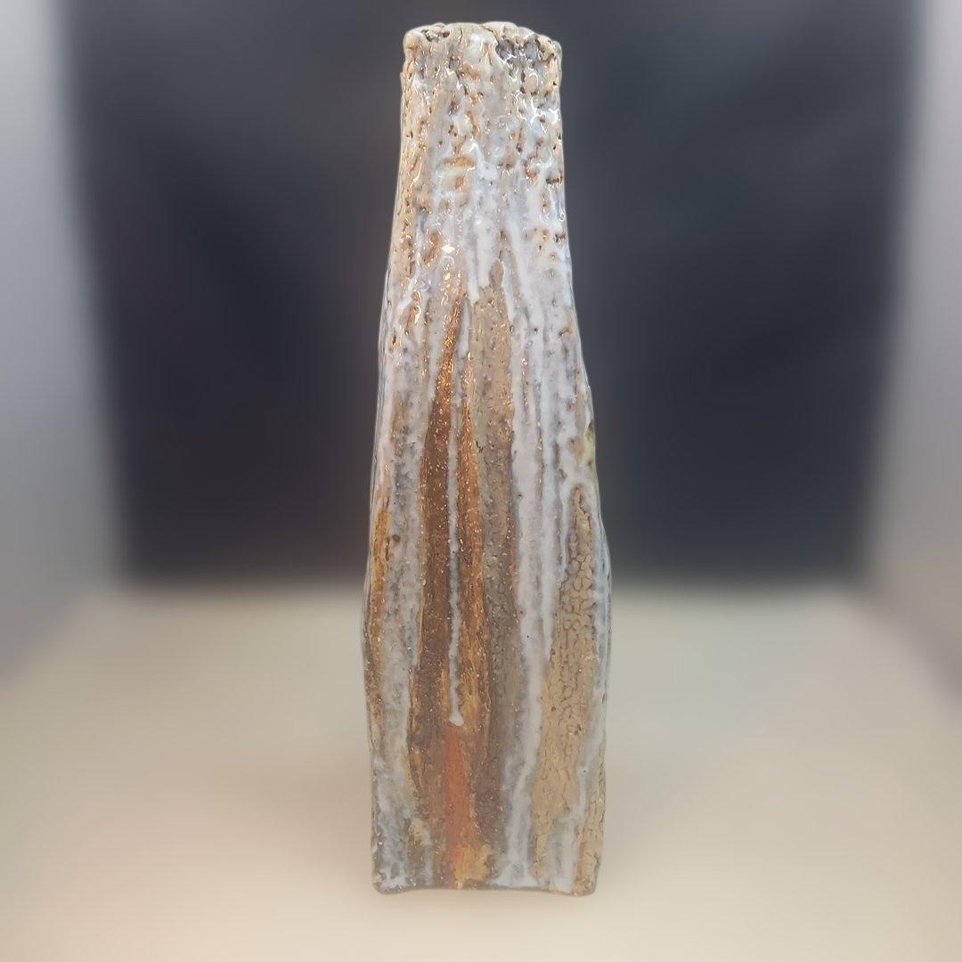 陶芸作家　手作りの花瓶